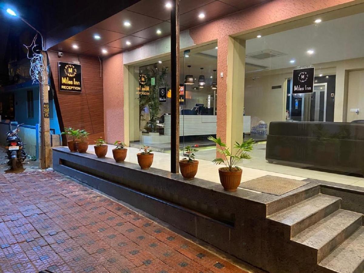Miles Inn Hotel Hassan Buitenkant foto